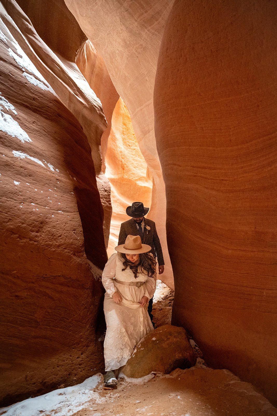 3-2-2022-AZ-Sultana-Jeremy-sneaky-peakies-168 (1)_websize.jpg